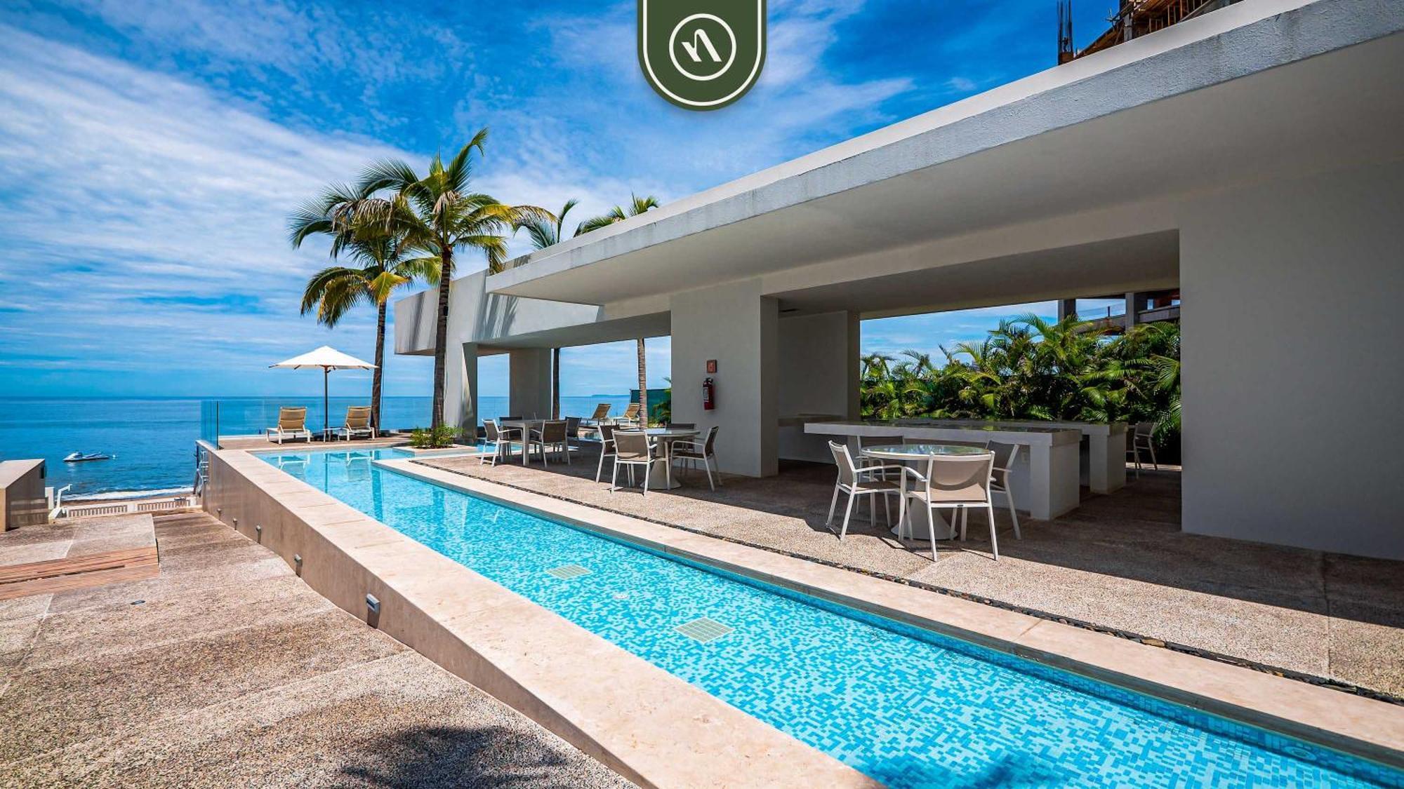 Oceanview Studio - King Bed - Pools - Beachclub Пуерто-Вальярта Екстер'єр фото