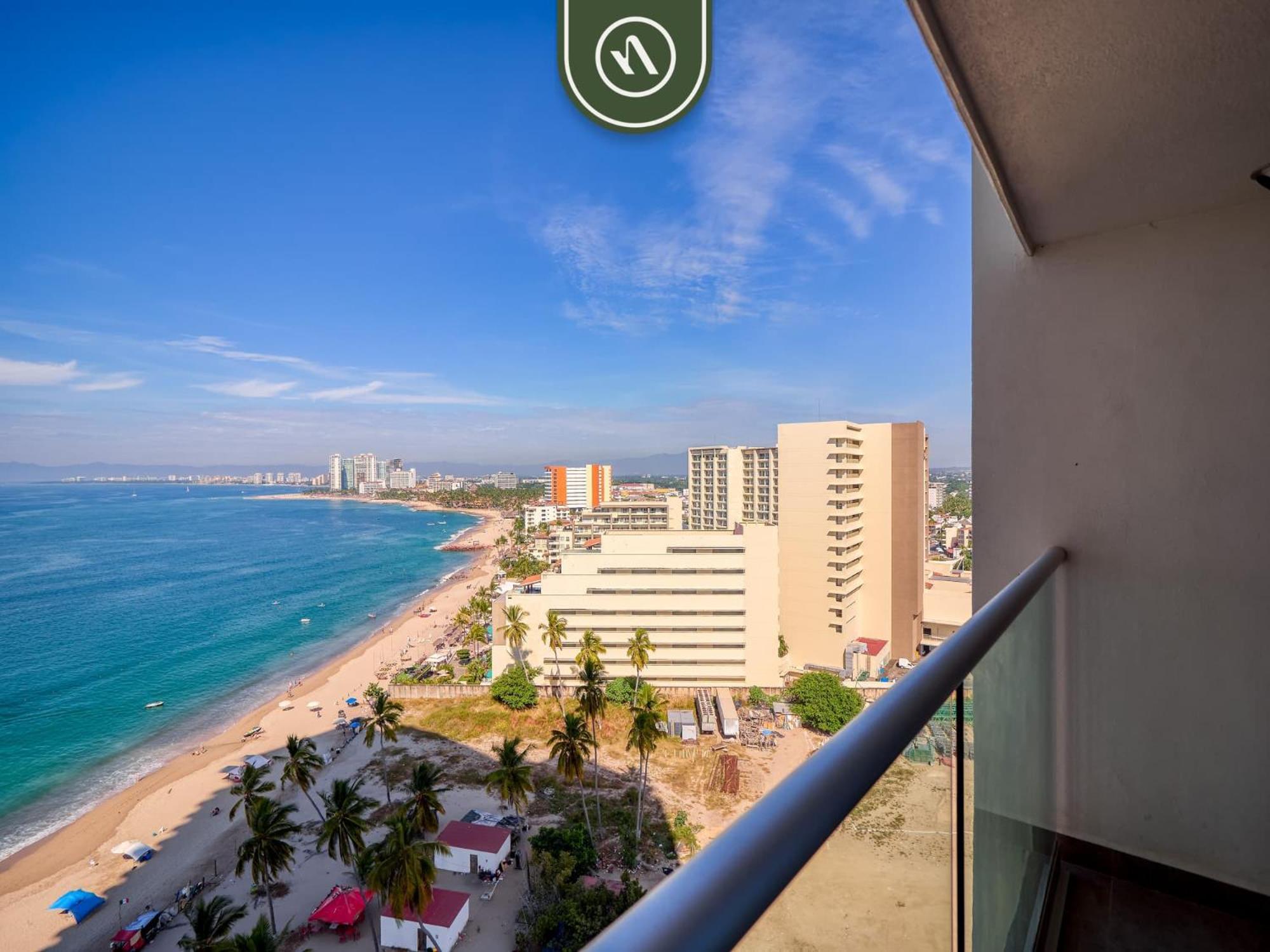 Oceanview Studio - King Bed - Pools - Beachclub Пуерто-Вальярта Екстер'єр фото